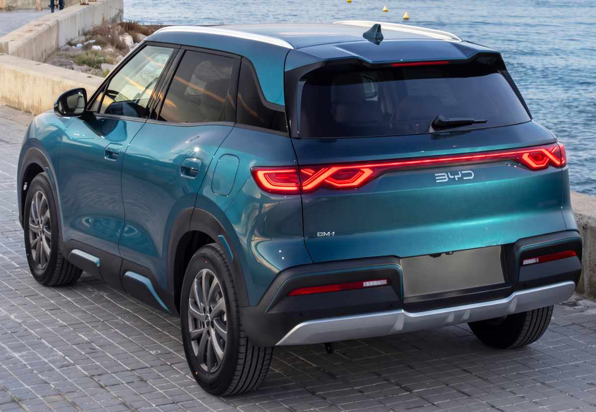 BYD Yuan Up DM-i en Colombia: La apuesta híbrida enchufable que revoluciona el mercado de los SUV compactos — foto 2