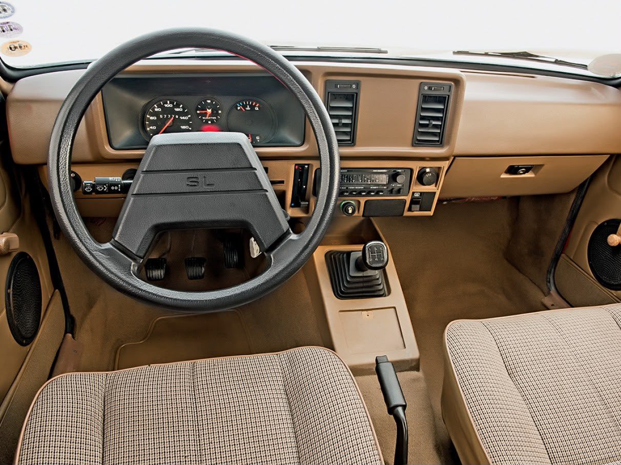 El Indestructible Señor de los Caminos: Chevrolet Chevette Sedán (4 Puertas) en Colombia — foto 3