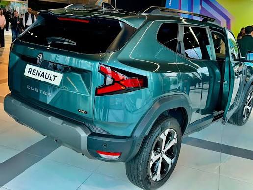 El rugido silencioso de una nueva era: Así se vive la llegada de la Renault Duster E-Tech Automática — foto 2