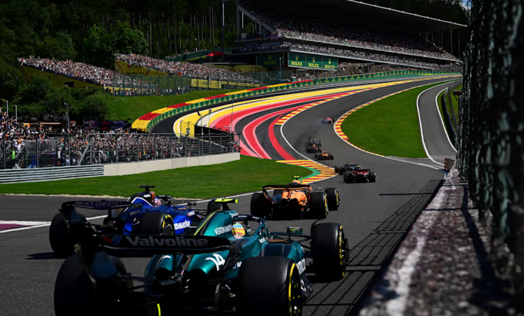 Entre el rugido de los motores y el eco de la incertidumbre: El alma de la F1 en 2026 — foto 1