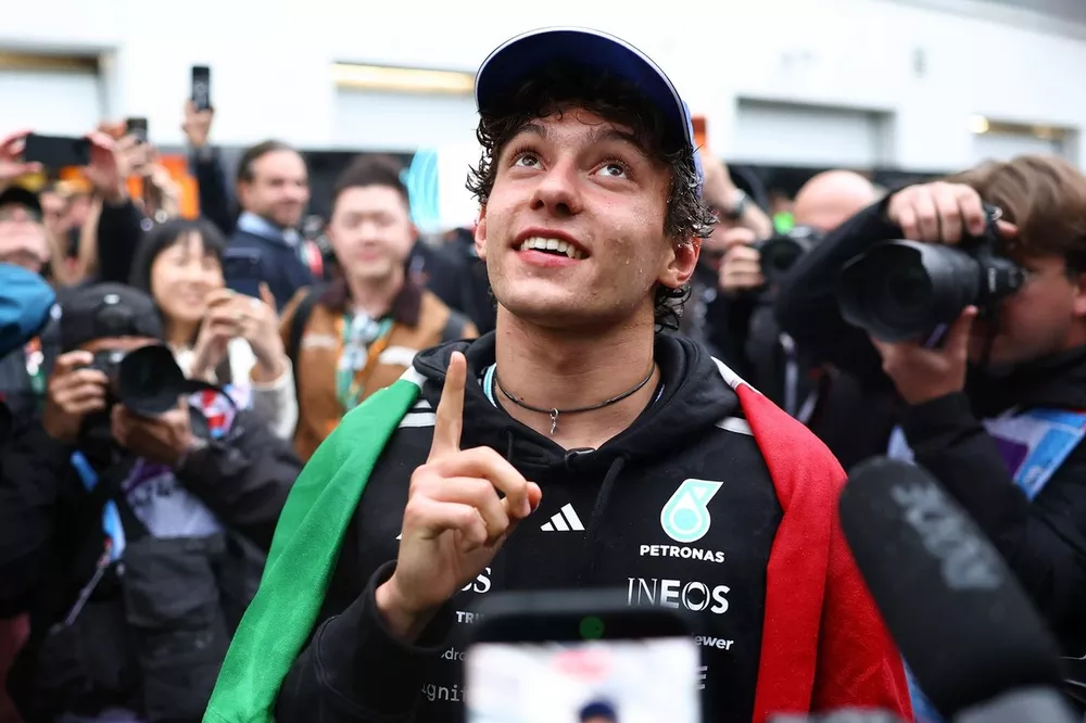 Entre el rugido de los motores y el eco de la incertidumbre: El alma de la F1 en 2026 — foto 2