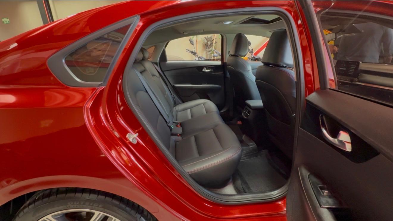 El auto más confiable de los últimos 10 años: Kia Cerato (versión sport) — foto 2