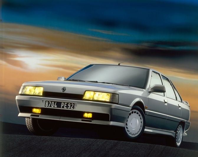El Fantasma del Encanto: Cuando el Renault 21 nos Enamoró para Luego Rompernos el Corazón