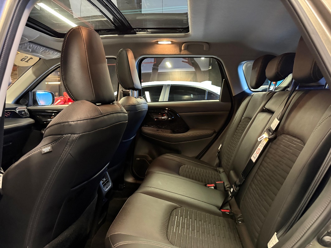 Suzuki Across 2027: el SUV híbrido enchufable que no esperabas — foto 3