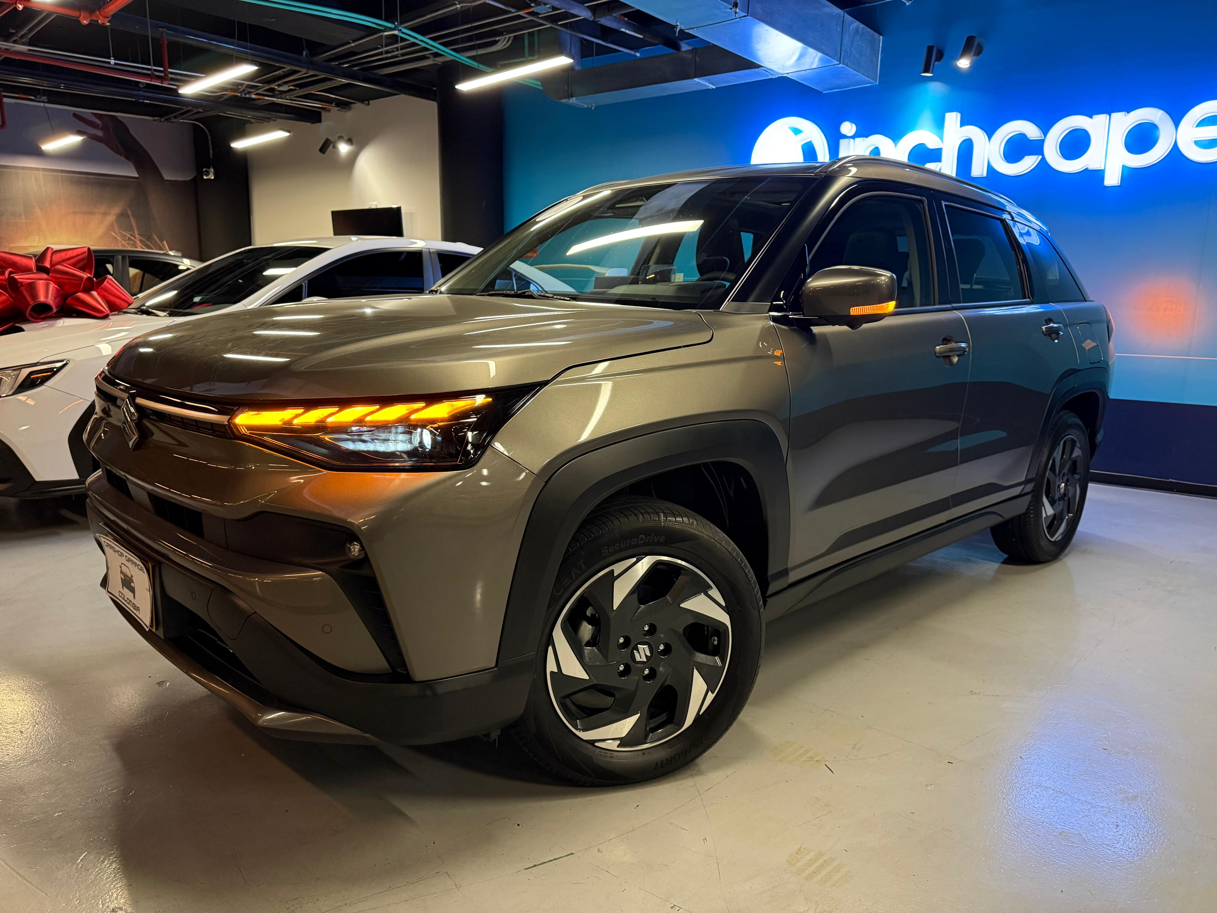 Suzuki Across 2027: el SUV híbrido enchufable que no esperabas — foto 1