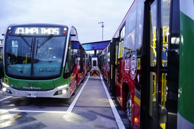 La Revolución Eléctrica de los Nuevos Articulados de TransMilenio — foto 3